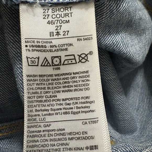 GAP Perfect Boot Jeans, Medium Wash with Subtle Fading. High Rise. Size 27 - Picture 6 of 10